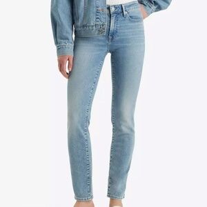 NWOT Levi's 712 Slim Size 26 Blue Wave Light - Blue
